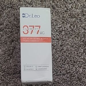 377 VC Whitening & Spot Fading Essence - White and Orange